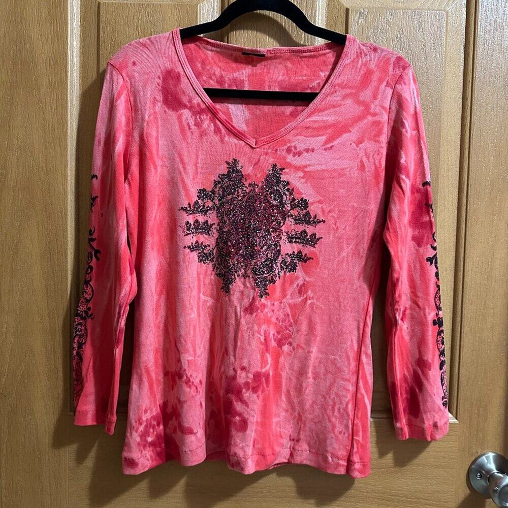 Rebel Harley Hysteric Affliction Pink Tye-Dye V-Neck Embellishment Front & Back